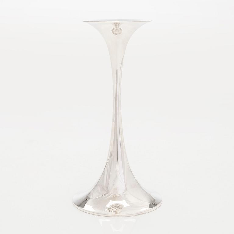 Tapio Wirkkala, ljusstake, silver, "Trumpetti", Kultakeskus, Tavastehus 1987.