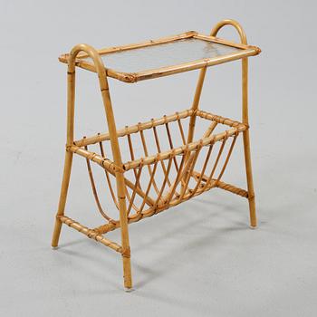 KORGMÖBELGRUPP, 7 delar, 1900-talets andra hälft.