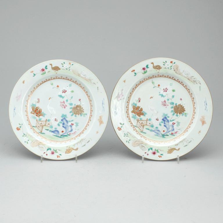 TALLRIKAR, 6 st, porslin, Kina, Qing dynastin, mestadels 1700-tal.