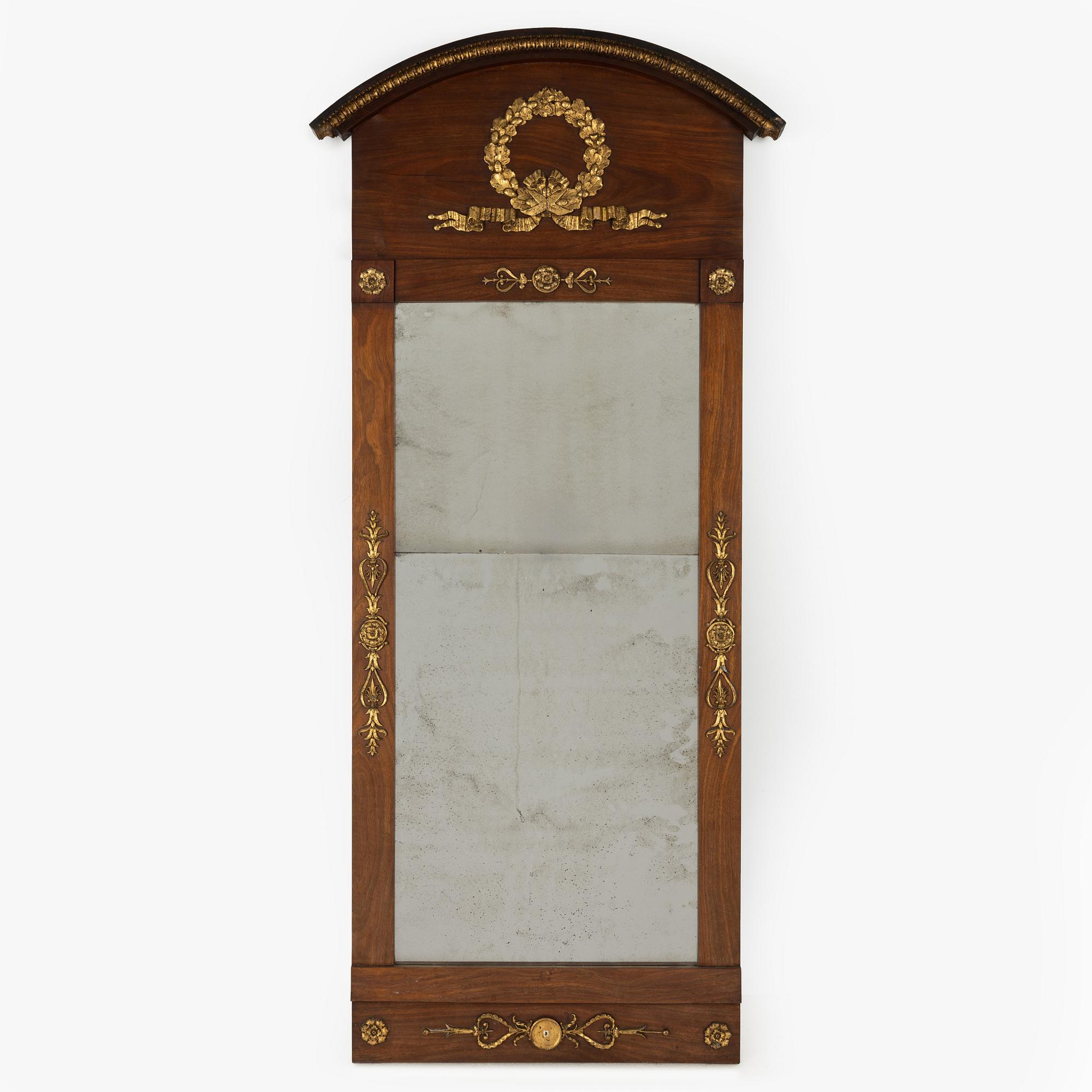 Spegel, empire, av Jonas Frisk (spegelfabrikör i Stockholm 1805-1824).