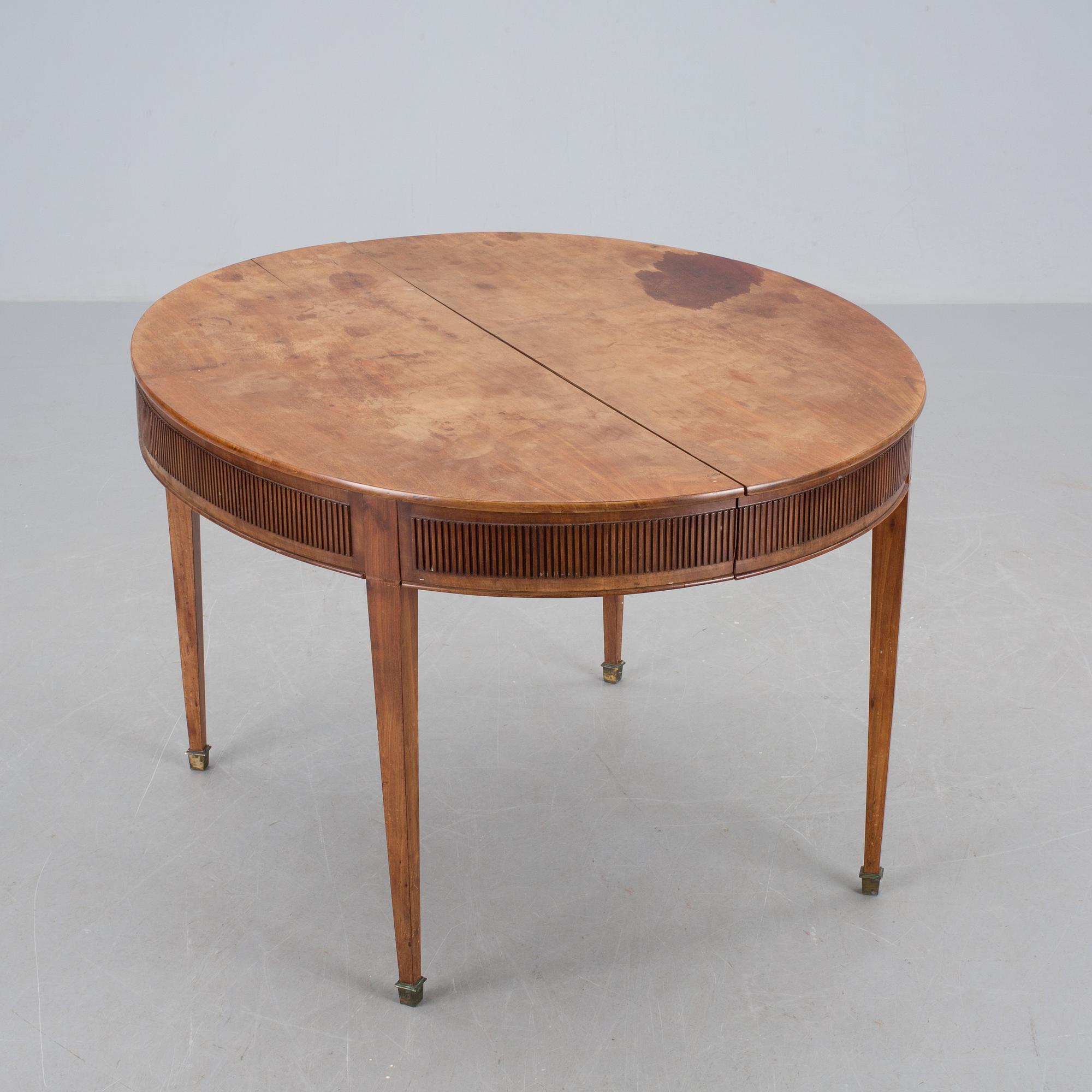 MATBORD, 5 delar, gustaviansk stil. 1900-tal.