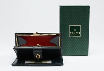 A 1980's Gucci wallet.