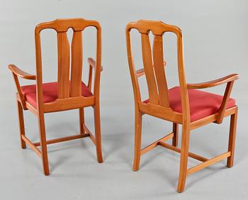 KARMSTOLAR, ett par, "Ambassadör", Carl Malmsten, Rydéns Interiör, tillverkade 1985.