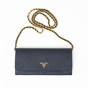 Prada, wallet on chain, 2016.