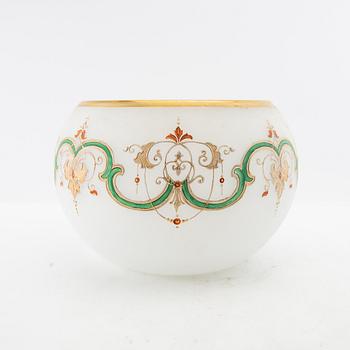 Bålskål med fat omkring 1900 flussglas med målad dekor.