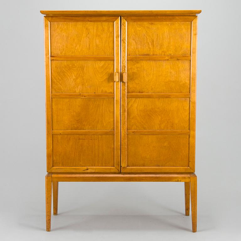 Carl Gustaf Hiort af Ornäs, a mid-1940's cabinet for Hiort Tuote Puunveisto.