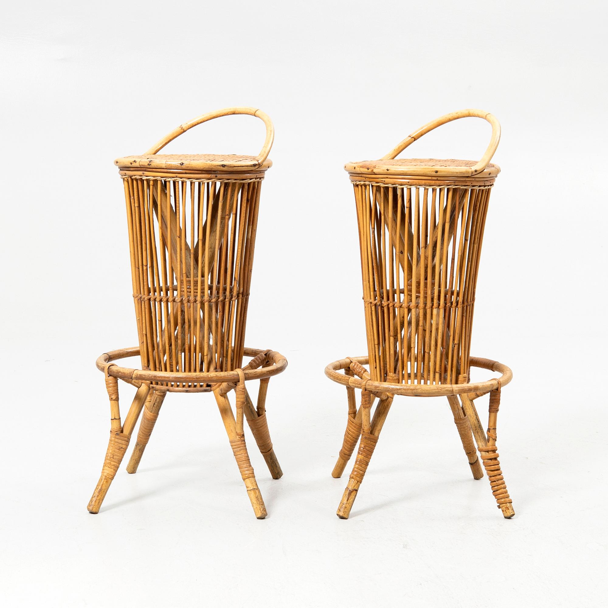 Bar stools, a pair, Colonial style, 20th century.