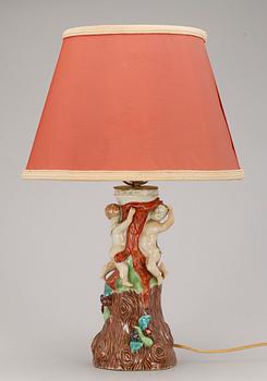 LAMPFOT, porslin, troligen Kina och 1800/1900-tal.