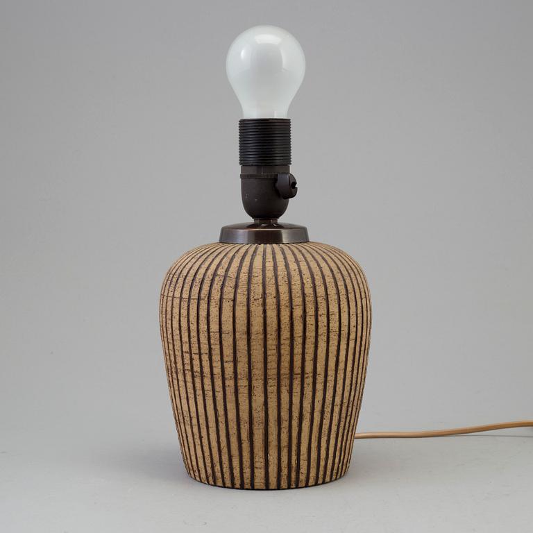 A ceramic Edgar Böckman table light from the 1940s.