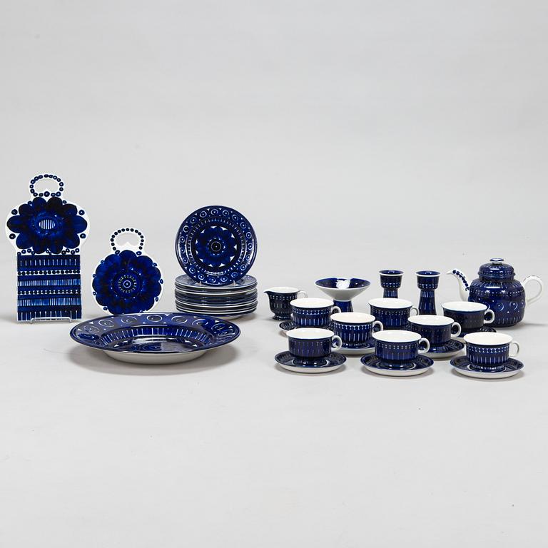 Ulla Procopé, servis, 27 delar, porslin, "Valencia" Arabia.