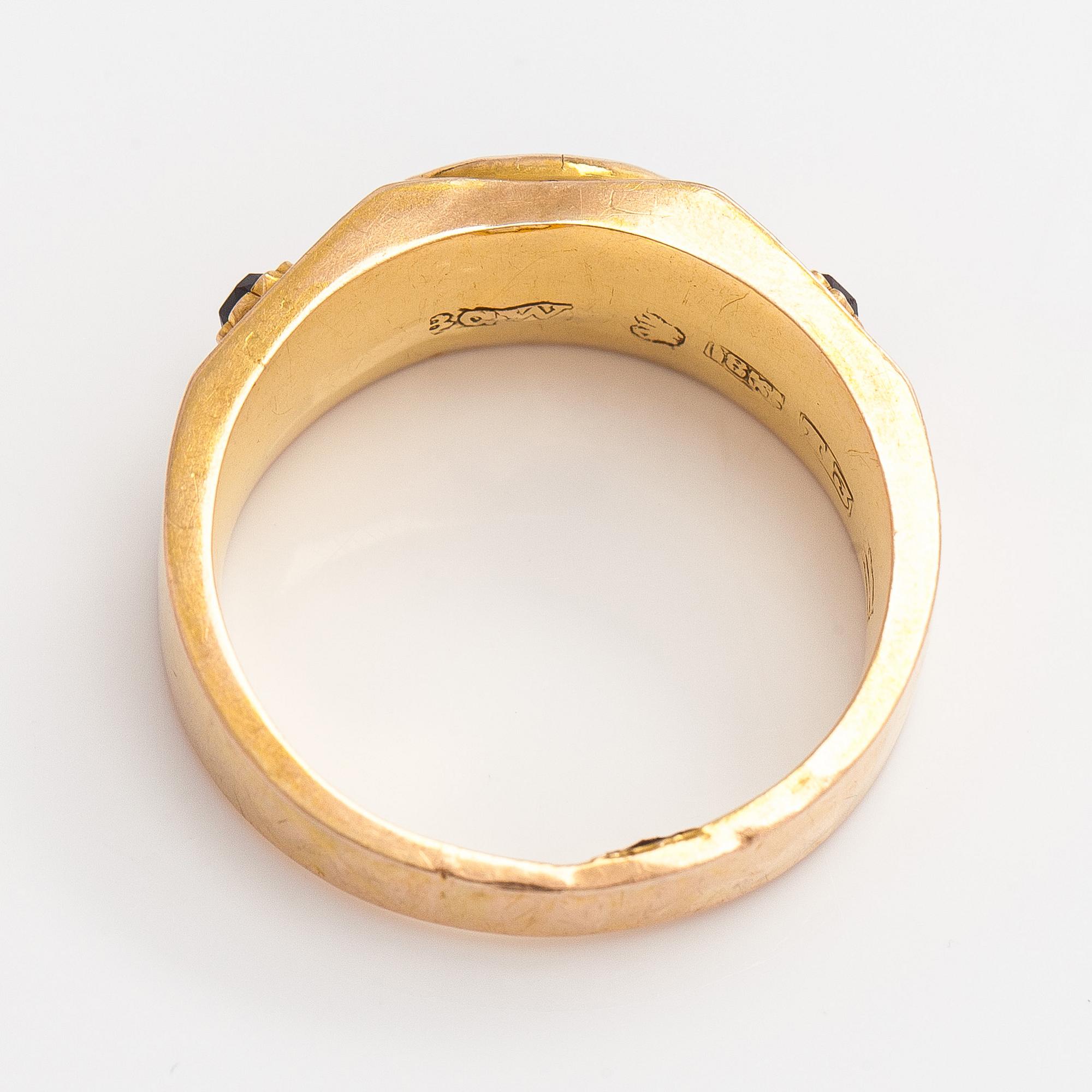 Ring, 18K guld, citrin, granater, Bertil Gottfried Wikström, Nystad, 1876.