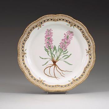 A set of three Royal Copenhagen 'Flora Danica' dishes, Denmark, 20th Century.