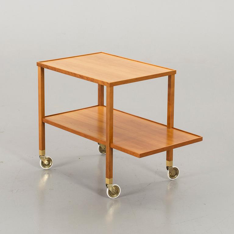 JOSEF FRANK, serveringsvagn/ tevagn, modell 470 för Firma Svenskt Tenn Stockholm 1900-talets andra hälft.