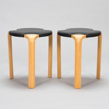 Alvar Aalto, pallar, ett par, modell X600 för  Artek 2003.