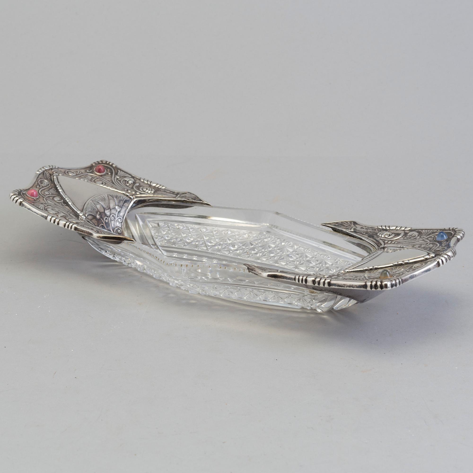 An art noveau gem silver mounted crystal glass bowl maker's mark Yegor Cheryatov for LORIÉ, MOSCOW, 1908-1917.