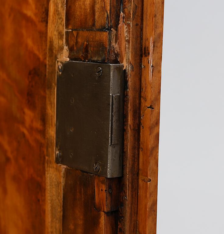 SKÅP, 1800-talets andra hälft, senare montering.