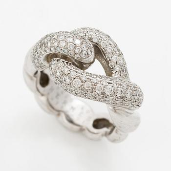 Hermès ring 18K vitguld med runda briljantslipade diamanter.