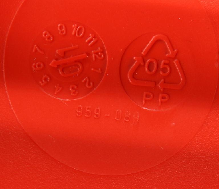 STOLAR, 6 st, "Plastic chair" Charles och Ray Eames, Vitra. 2001.
