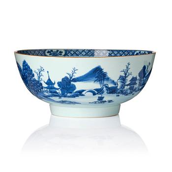 1109. A large blue and white bowl, Qing dynasty, Qianlong (1736-95).