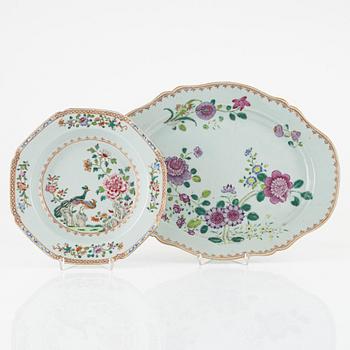 Serveringsfat samt tallrik, porslin, Kina, Qianlong (1736-95).