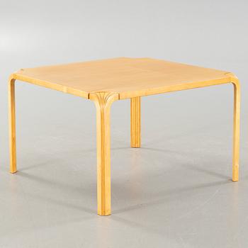 ALVAR AALTO, bord, modell "MX800B", Artek, 1900-talets andra hälft.