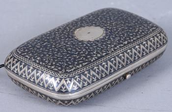 DOSA, silver, Ryssland. Otydliga årstämplar. 145 gram.