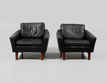 FÅTÖLJER, ett par, 1960-tal.