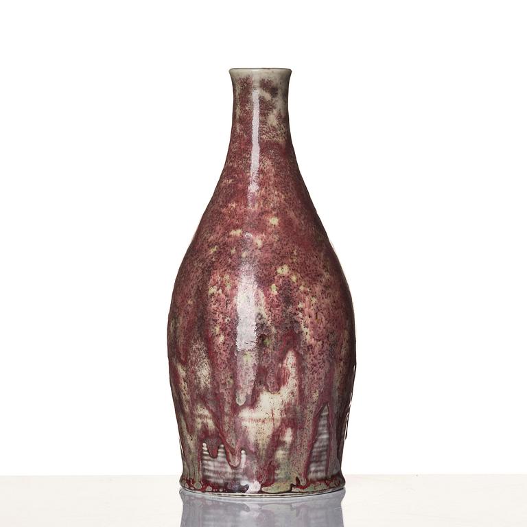 Aune Siimes, a porcelain vase, Arabia, Finland 1940s.