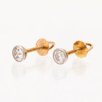 Skjortknappar 18K vitt och rött guld samt gammalslipade diamanter, Emil O. Möller Malmö 1942.