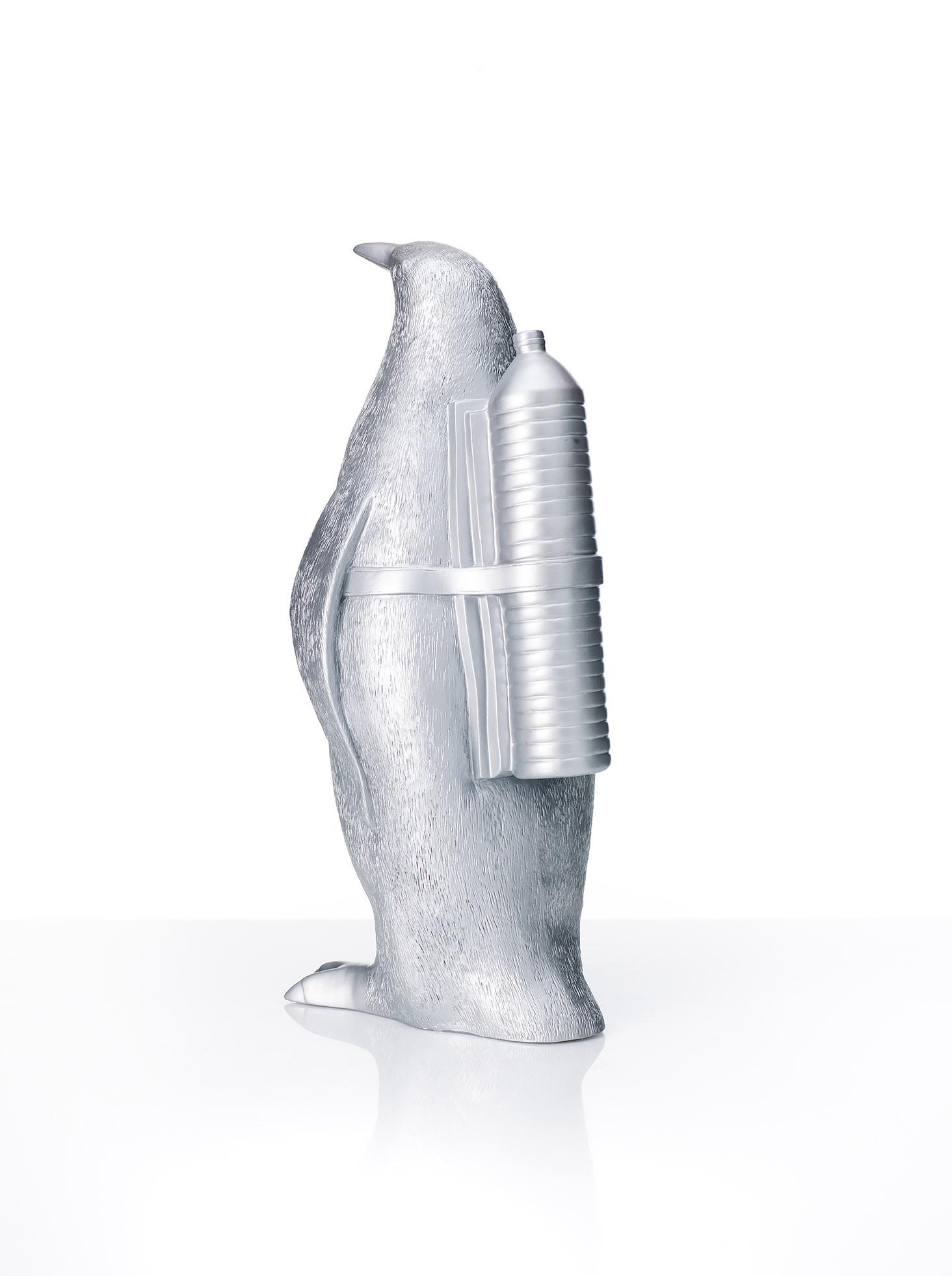 WILLIAM SWEETLOVE, skulptur, plast, signerad 9/300.