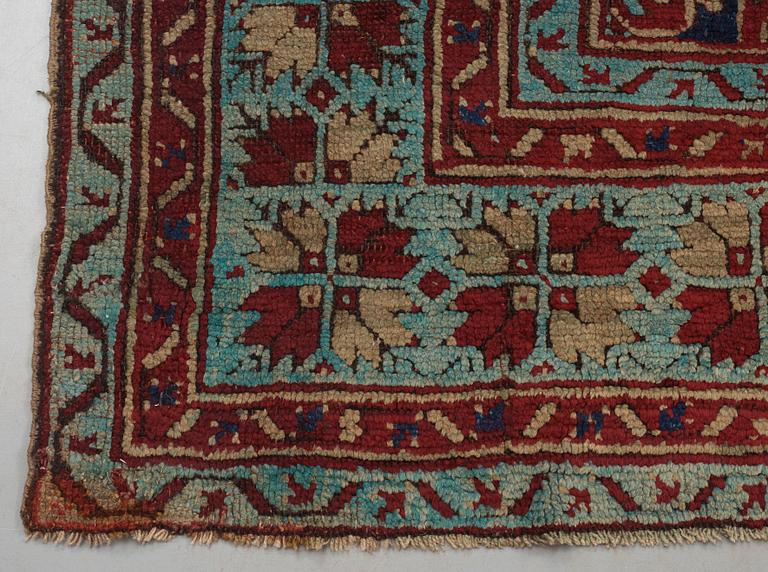 ANTIK USHAK. 636 x 408 cm.