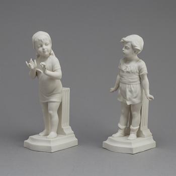 FIGURER, två st, parian, Gustafsberg 1911 och 1920.