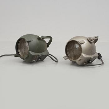 LAMPA/STRÅLKASTARE, 2 stycken, Strand Electric, England, 1900-talets andra hälft.
