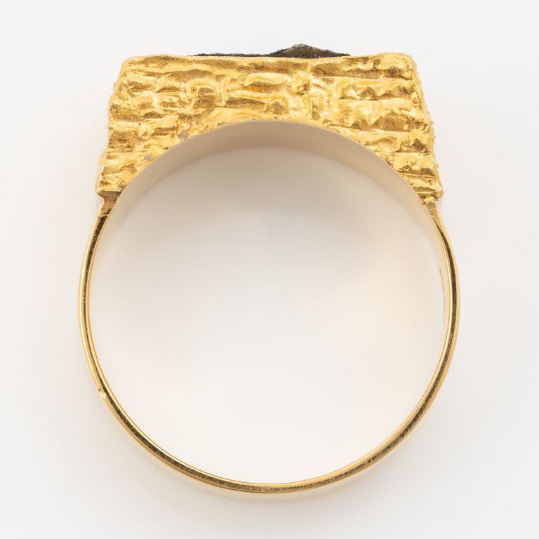 Björn Weckström, ring "Guldsten", 18K guld och malm, Finland 1981.
