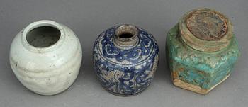 KRUKOR, 3 st, keramik, bla Ming, Sydostasien.