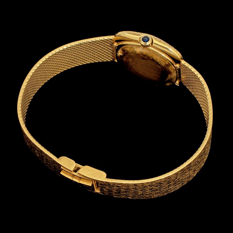 DAMARMBANDSUR, 18k guld med 47 briljantslipade diamanter, Longines, 1900-talets andra hälft. Vikt 54 g.