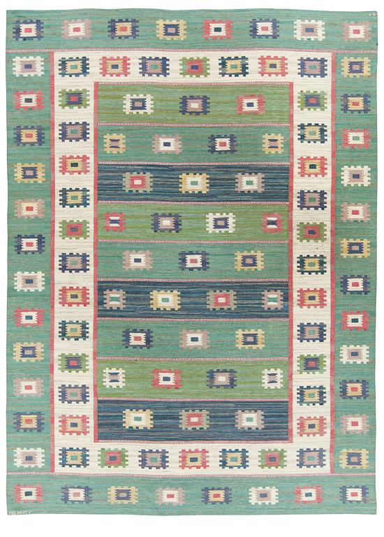 MÄRTA MÅÅS-FJETTERSTRÖM, a carpet, flat weave, 348,5 x 256 cm, "Grön äng", signed AB MMF.
