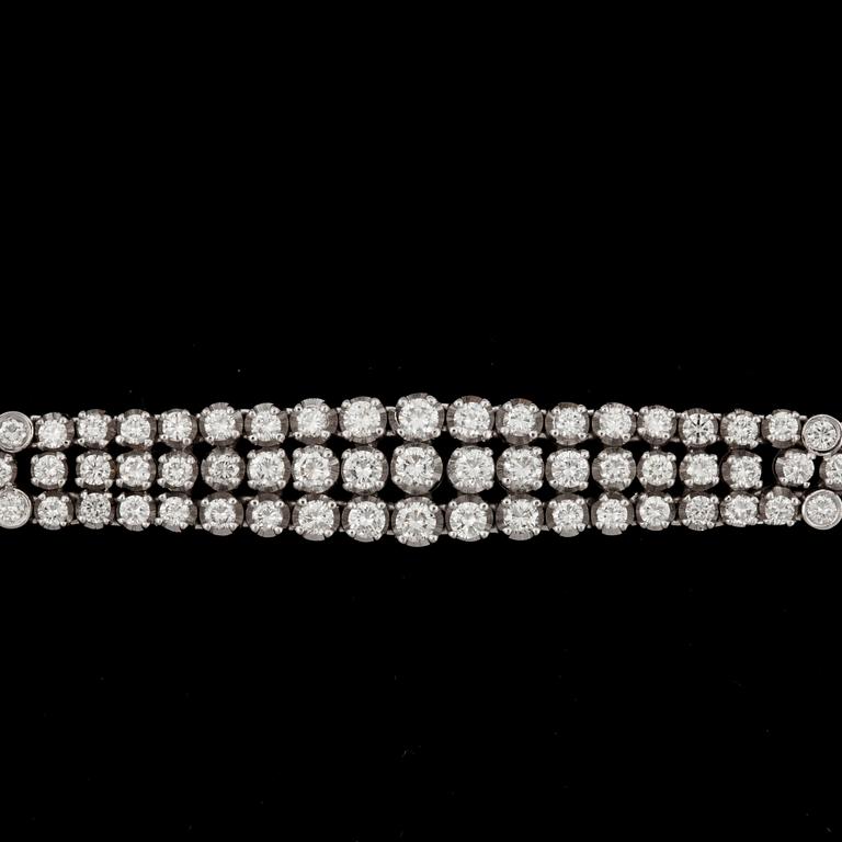 ARMBAND med briljantslipade diamanter totalt ca 5.50 ct.