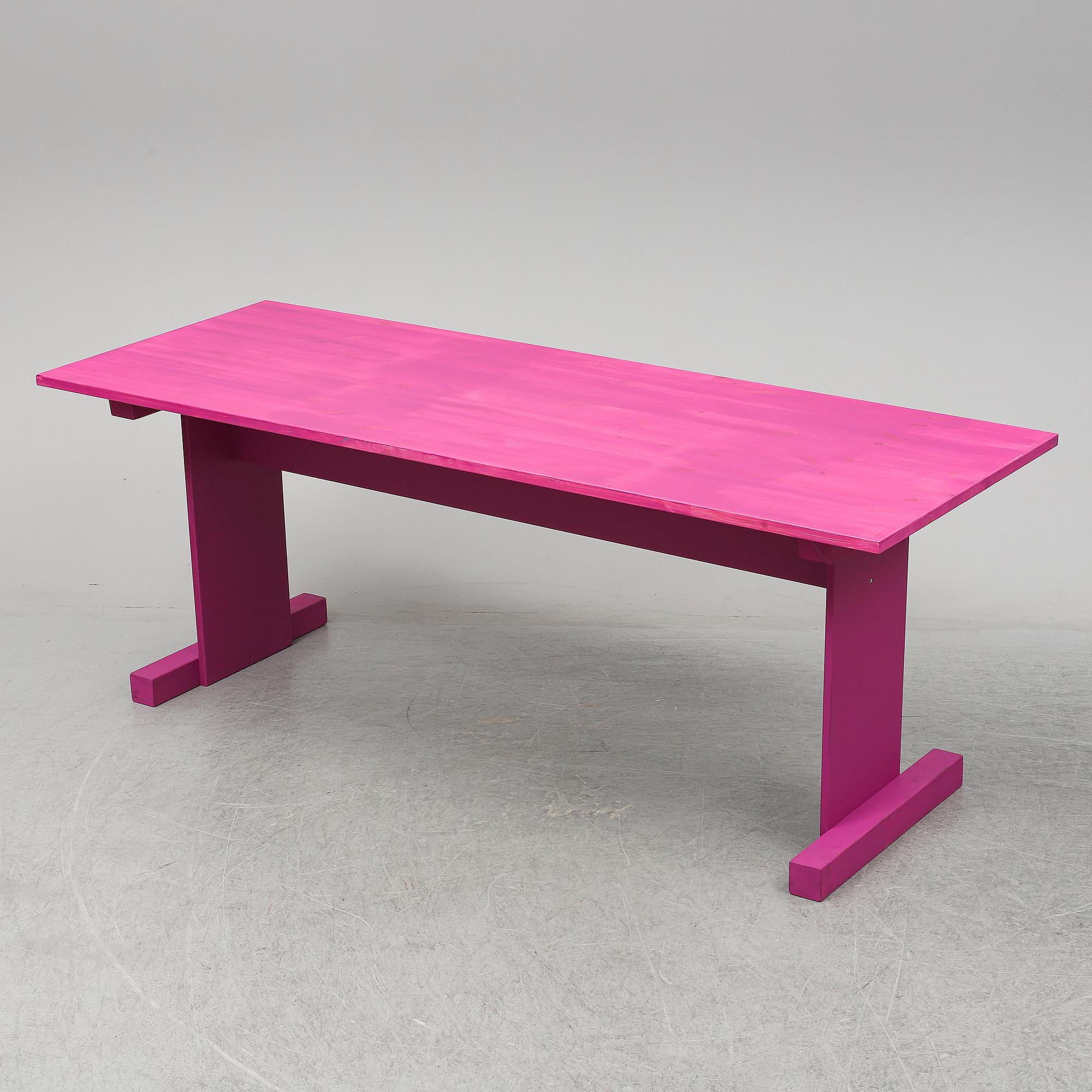 FREDRIK PAULSEN, bord, framtaget till Designbaren, "Fredriks Fun Fair" på Stockholm Funiture and Light Fair 2020.