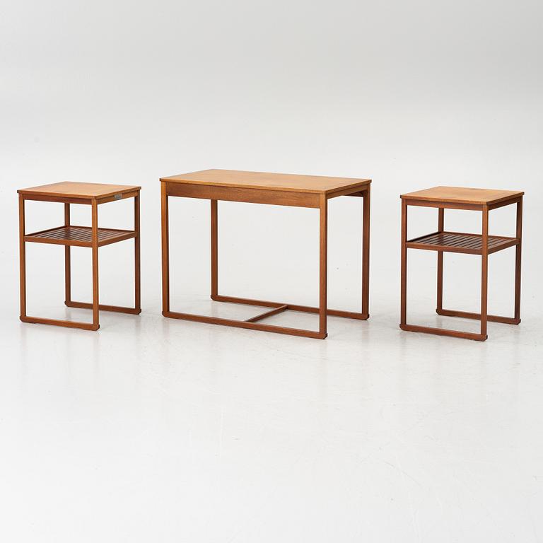 Carl Malmsten, Nest of tables, 3 pieces, “Släden”, jubilee model, 1988, no. 157.