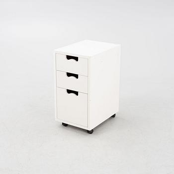 Jonas Bohlin and Thomas Sandell, a 'Snö' bedside table, Asplund.