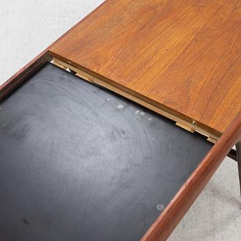 An 'Expandette' coffee table, AB S.Ljungqvists Möbelfabrik, Habo, Sweden, 1950's.