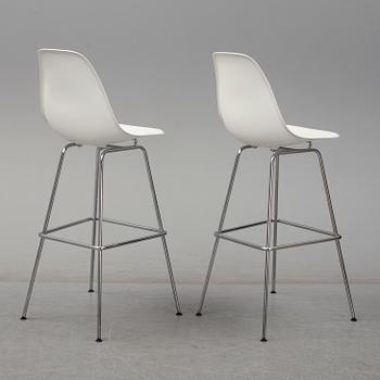 CHARLES & RAY EAMES, 5 "plastic chair", bar stools for Vitra.