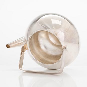 Pekka Piekäinen, a three piece silver coffee set for J.A. Tarkiainen, Helsinki 1988 and 1985.