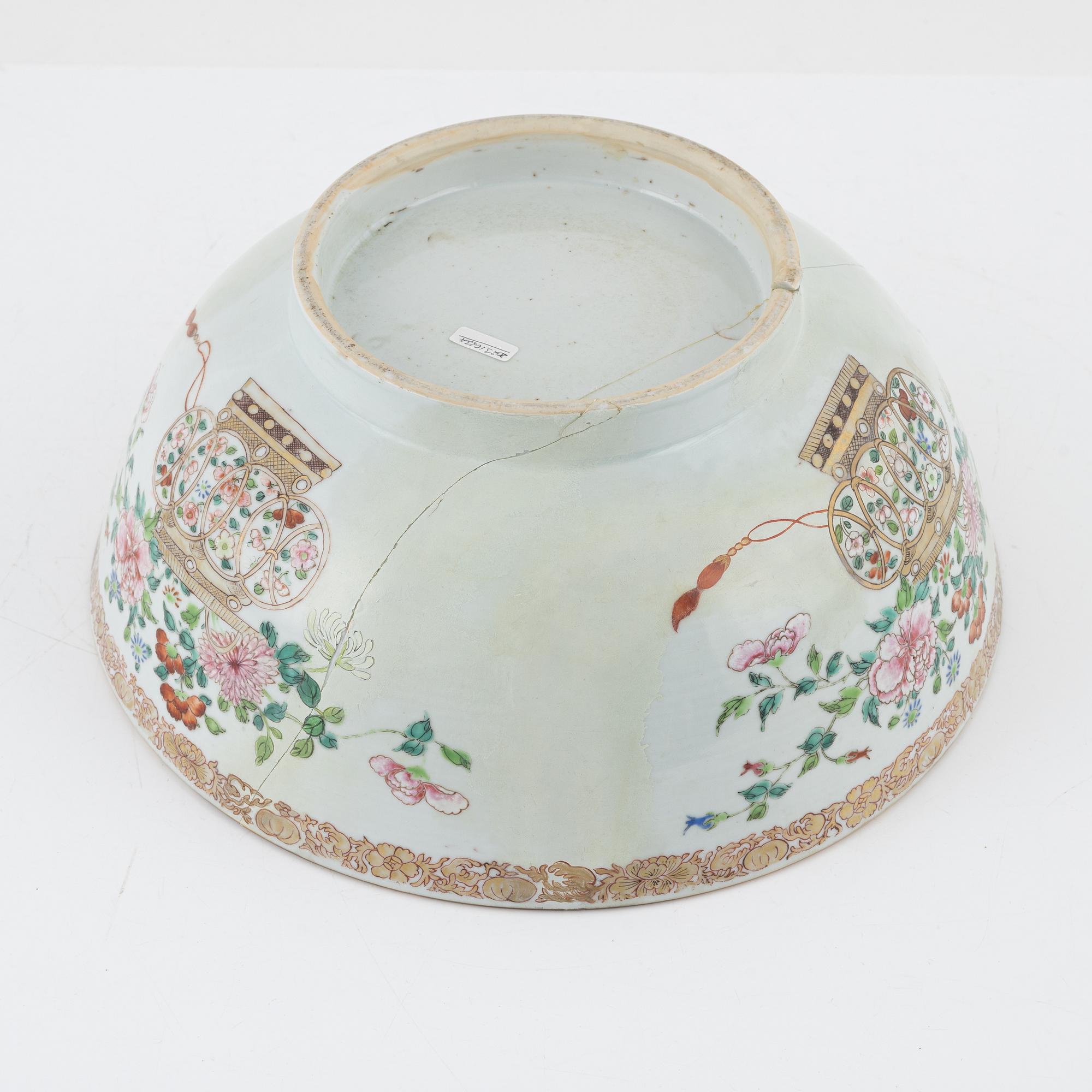A Chinese famille rose punch bowl, Qing dynasty, Qianlong (1736-95).