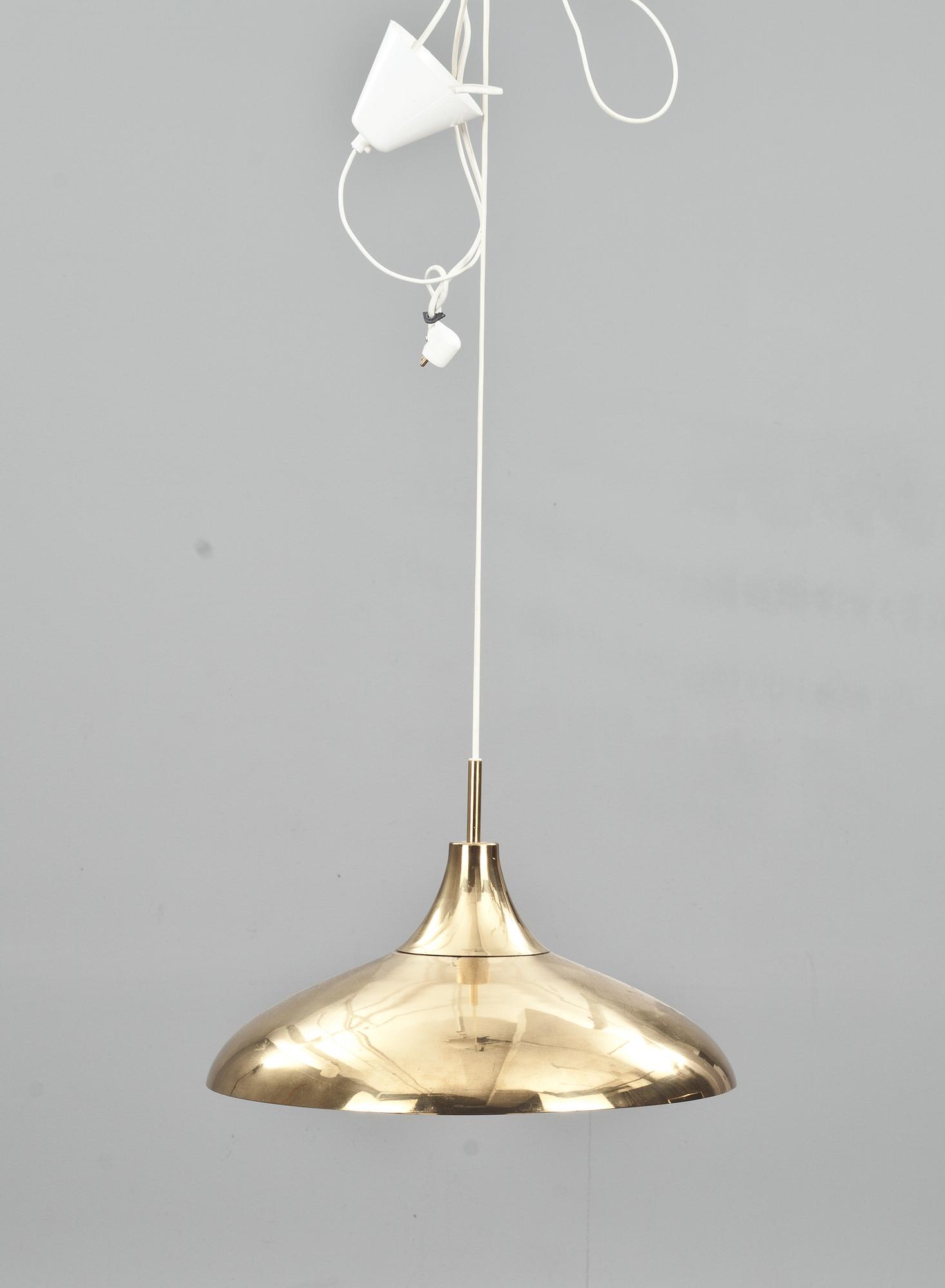TAKLAMPA, möjligen Borén. Diam 46 cm.