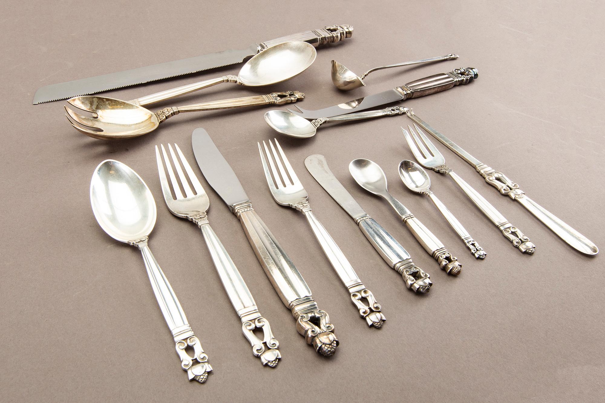 Johan Rohde, a set of 79 pcs of "Konge/Acorn" sterling silver flatware, maker's mark Georg Jensen, Copenhagen post 1945.