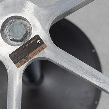 Arne Jacobsen, matbord,  "A827", Fritz Hansen, Danmark.