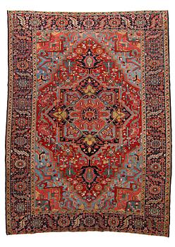 184. A CARPET, a semi-antique Heriz, ca 362-373 x 267-274 cm.