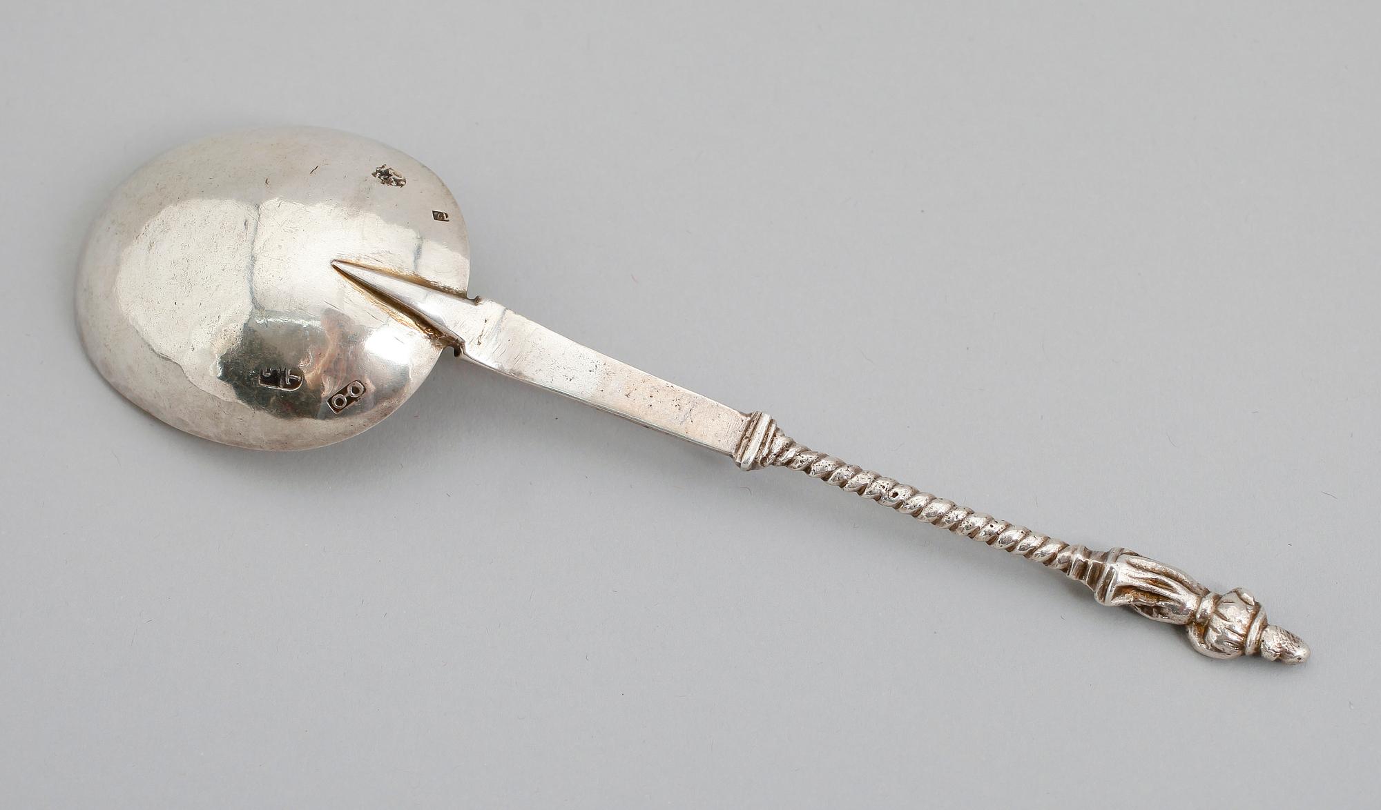 BRÄNNVINSSKED, silver, otydliga stämplar. Vikt ca 54 gram.